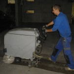 Nassreinigung -- Scheuer- und Saugmaschine